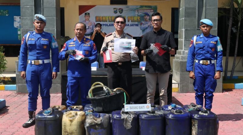 Polda Jatim Gagalkan Penyelundupan Solar Subsidi ke Kalimantan, Tersangka Asal Blora Diamankan