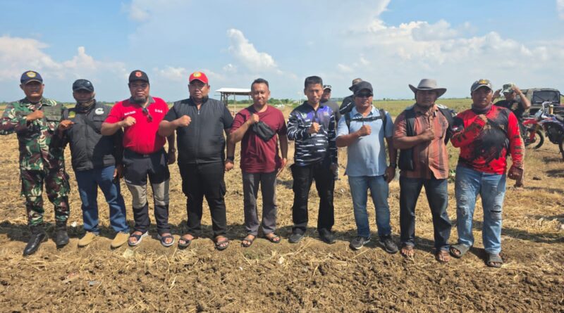 Pangkalan TNI AL Pastikan Lahan Untuk Ketahanan Pangan Nasional Kedelai Kondusif & Siap Amankan