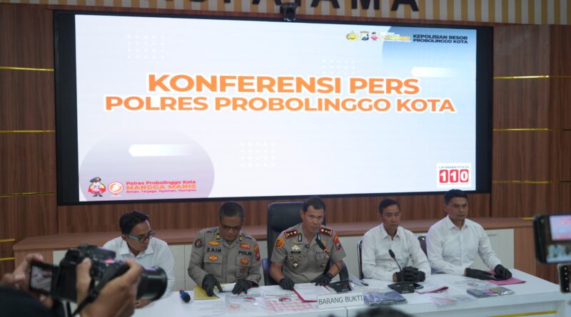 Polres Probolinggo Kota Ungkap Narkoba Amankan 9 Tersangka Pengedar Sabu*