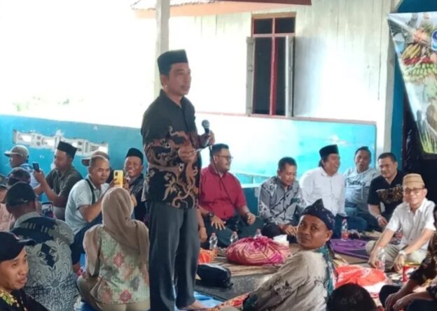 Sedekah bumi wujud rasa syukur atas hasil panen yg melimpah