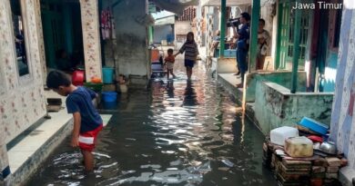 Air Laut Kembali Masuk Pemukiman Tambaan, Warga Harap Penanganan Serius Pemkot
