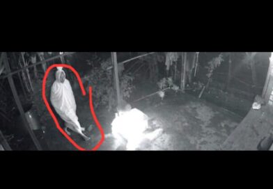 Video viral nya Pocong Di kawasan Desa Katemas hanyalah HOAX,, Ada oknum Yang Tidak Bertanggung Jawab liwat Editan Tersebut.
