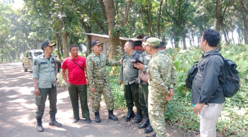 Kasdim 0819/Pasuruan Tinjau Lahan Persiapan Batalyon TP di Kawasan Perhutani Gempol