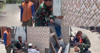 Peduli Sarana Ibadah, Babinsa Cangkringmalang Pimpin Gotong Royong Renovasi Mushola