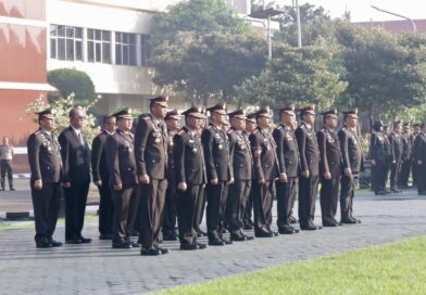Gelar Upacara Hari Lahir Pancasila, Wakapolda Jatim : Pancasila Kunci Persatuan Bangsa di Tengah Ancaman Global