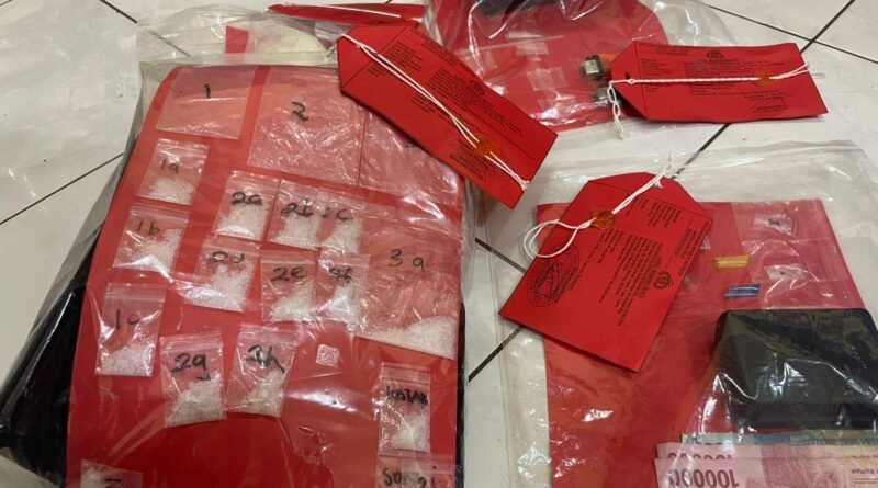 Polres Bondowoso Bongkar Jaringan Narkoba Antar Wilayah, Ribuan Pil Koplo dan Puluhan Paket Sabu Disita