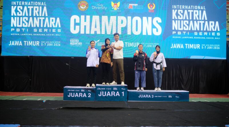 Mahasiswa Universitas Adi Buana Sabet Juara 3 Kejuaraan Taekwondo Internasional Ksatria Nusantara