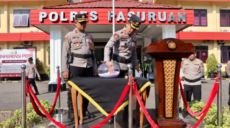 Kapolres Pasuruan Apresiasi Anggota Teladan dengan Hadiah Umroh ke Tanah Suci