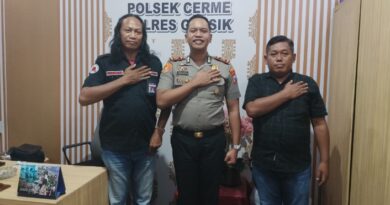 Kapolsek Cerme Dinilai Merakyat dan Humanis, Ajak Masyarakat Aktif Berkoordinasi Demi Keamanan Lingkungan