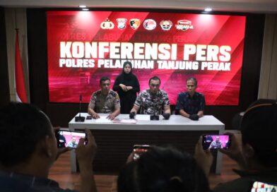 Polres Pelabuhan Tanjungperak Bongkar Jaringan Narkoba Amankan Dua Tersangka dan 292,93 Gram Sabu