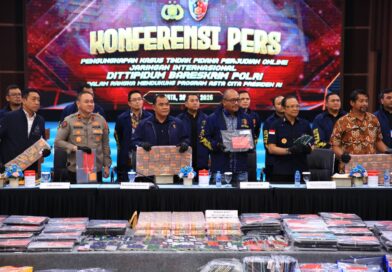 Polri Tangkap Buronan Interpol Beijing, Tegaskan Komitmen Berantas Kejahatan Transnasional