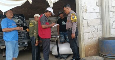 Jagung Petani Sukorejo Tembus Bulog, Polisi Kawal Pengiriman Hasil Panen