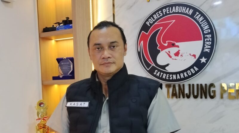 Polres Pelabuhan Tanjung Perak Ungkap Peredaran Ganja di Medos, Tersangka Pengedar Diamankan