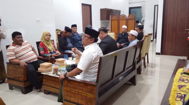 WALIKOTA DIMINTA TURUN LANGSUNG TEMUI RAKYAT, BUKAN SEKADAR DIWAKILKAN