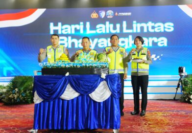 Kapolri Luncurkan STNK Digital dan Pembayaran Tilang Terintegrasi