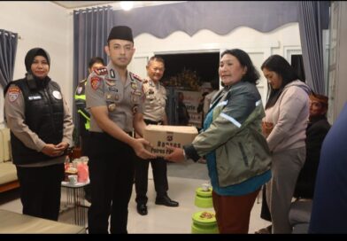 Duka Karhutla TNBTS, Kapolres Pasuruan Sambangi Keluarga Korban untuk Sampaikan Belasungkawa