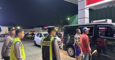 Kapolres Pasuruan Patroli Cek Langsung sejumlah SPBU , Pastikan Stok BBM Aman dan Antrean Normal