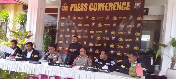 Polres Pasuruan Ungkap Dugaan Penyalahgunaan Pertalite Subsidi, Tersangka Gunakan Lima Barcode MyPertamina Milik Keluarga
