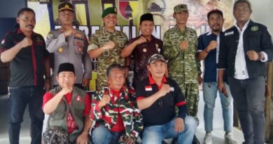 KODIM 0819/PASURUAN RESMIKAN RTLH MILIK MUHIBUL ANAM, SEKALIGUS SALURKAN SEMBAKO UNTUK KAUM DUAFA