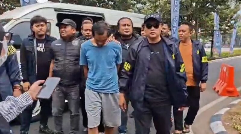 Aksi Biadab pria paruh baya, menuai reaksi Publik setelah digelandang Jatanras Polda Jatim atas dugaan pembunuhan dan mutilasi Ibu dan Anak